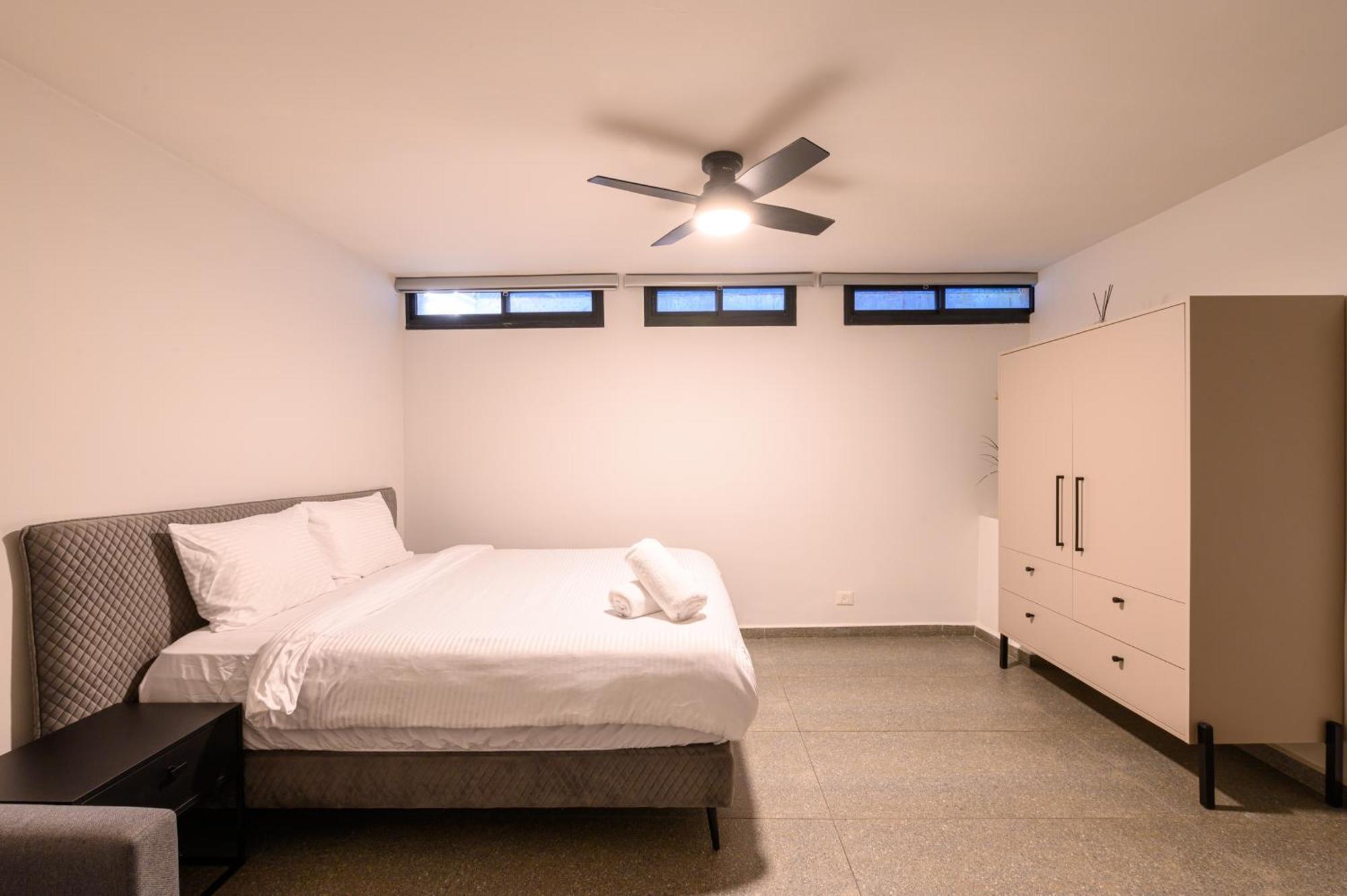 תל אביב Rokah Luxury Villa At Ramat Hahayal חדר תמונה